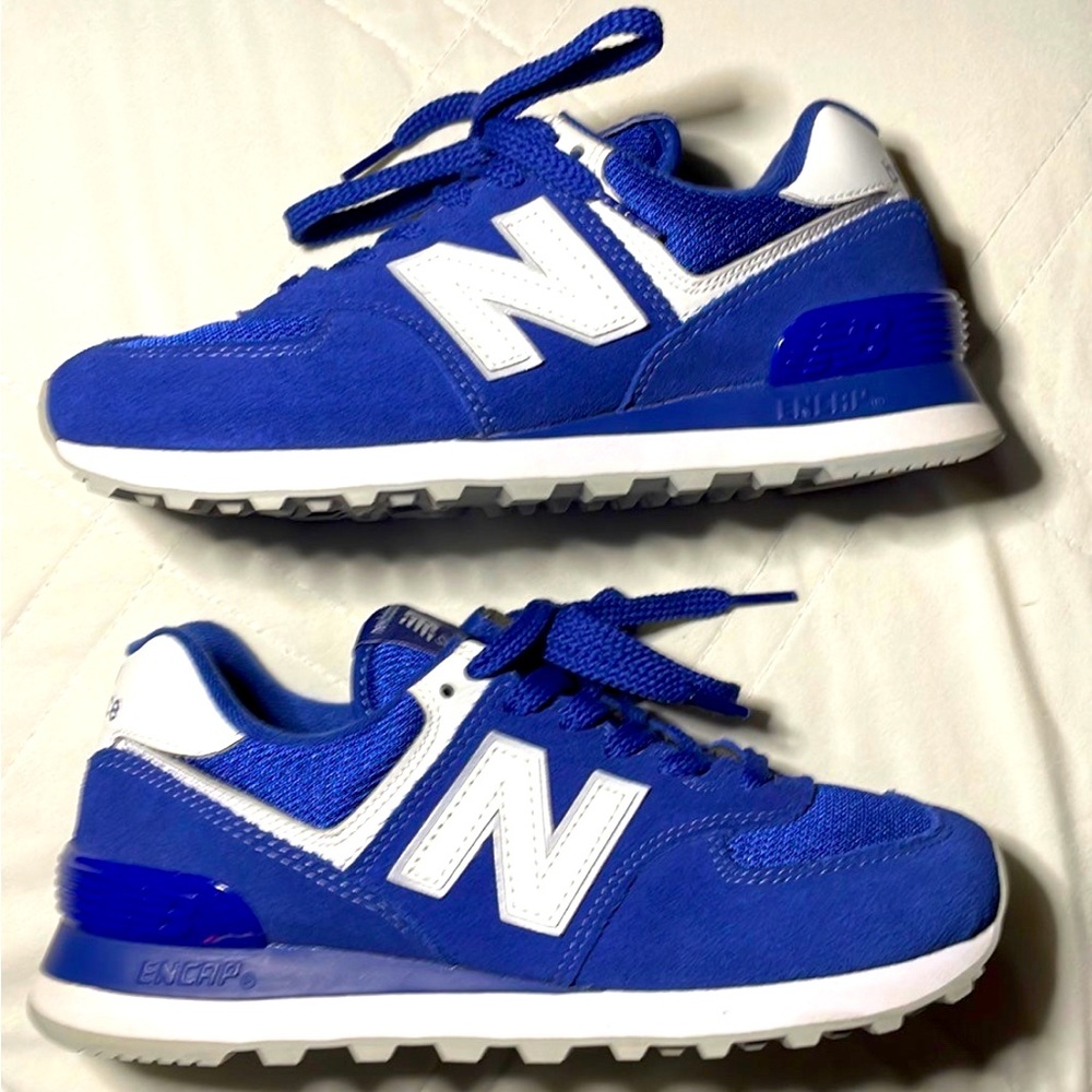 New Balance 574 NWOB Classics Royal Blue